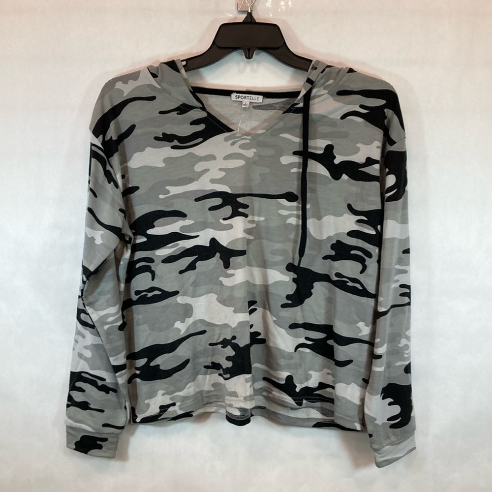 NWT -Womens Long Sleeve Active Top - Sportelle